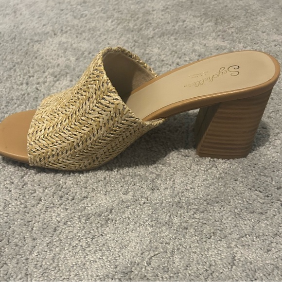 Seychelles Platform Sandals - Picture 2 of 4